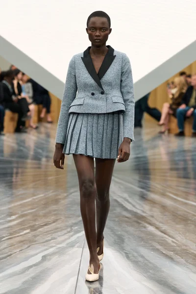 Look 72